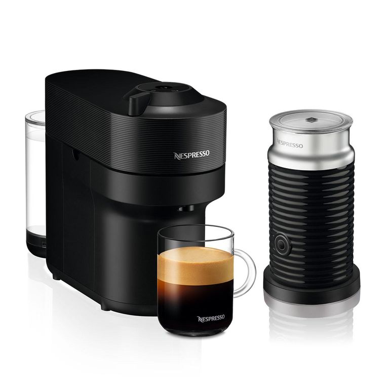 Cafetera Vertuo Pop Negro + Espumador de Leche