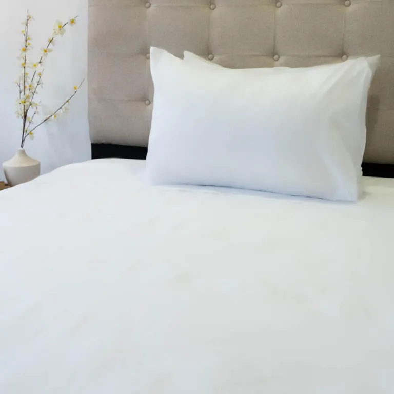 Juego de Sabanas Lisas 1.5 plazas 300 Hilos Blanco