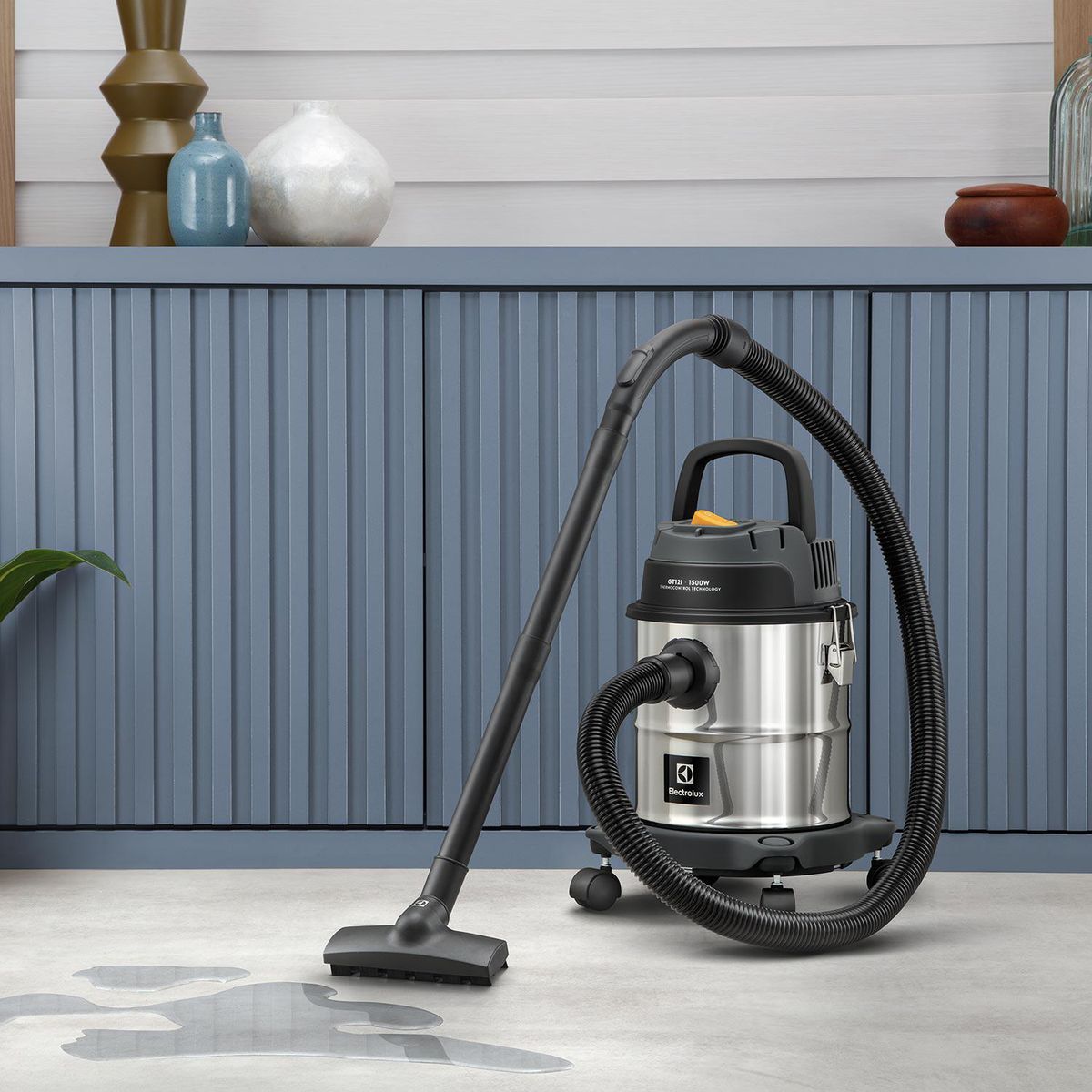 ELECTROLUX - Aspiradora 1500 W 8.5 Litros GT12I