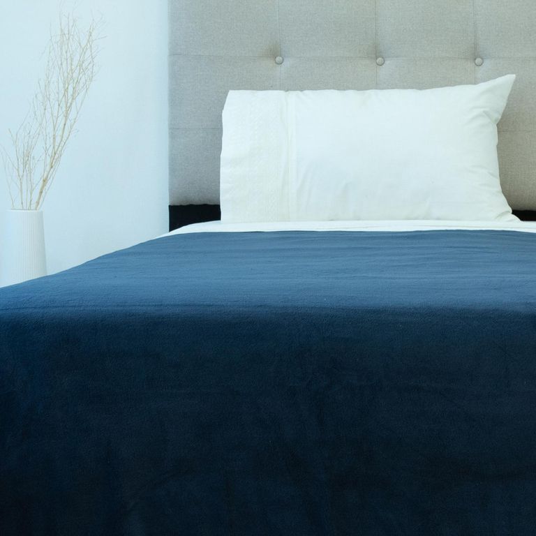 Frazada Flannel Lisa 1.5 plazas Diseños