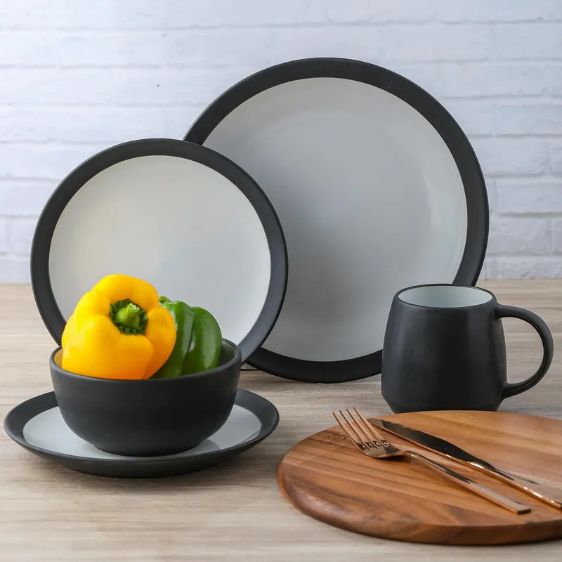 Juego de Loza 16 Piezas Cerámica Oslo Negro Sodimac Falabella