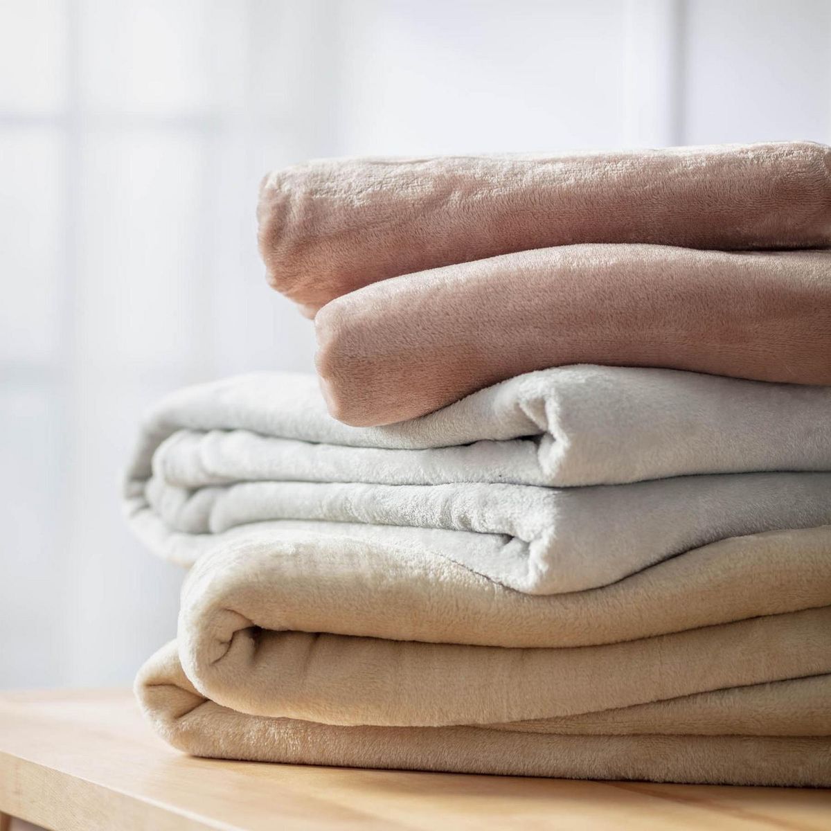 JUST HOME COLLECTION - Frazada Suave Flanel