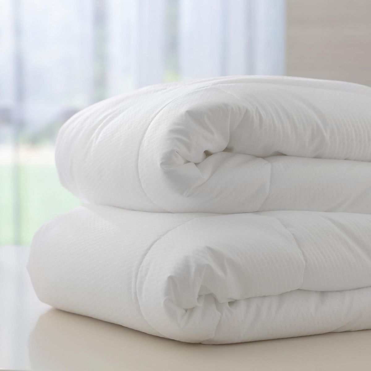 MICA - Plumón Hipoalergénico Blanco