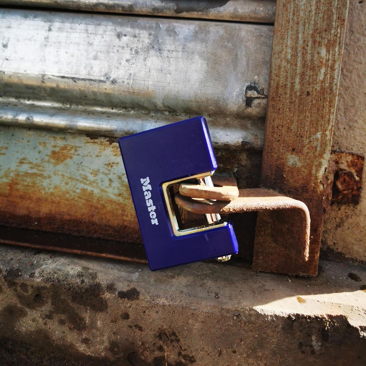 MASTER LOCK - Candado con arco recto 75 mm