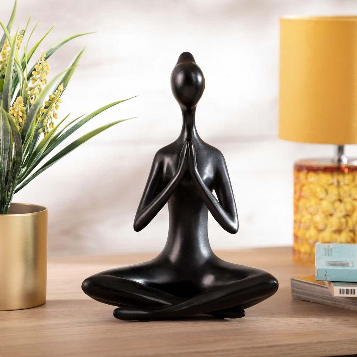JUST HOME COLLECTION - Figura yoga negra 25,8 cm
