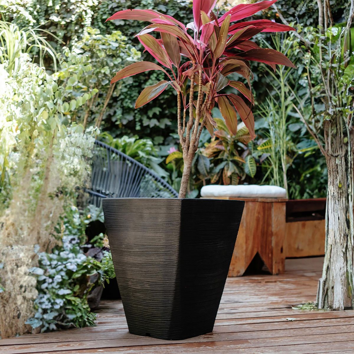 JUST HOME COLLECTION - Macetero de Polietileno 52x70 cm Negro