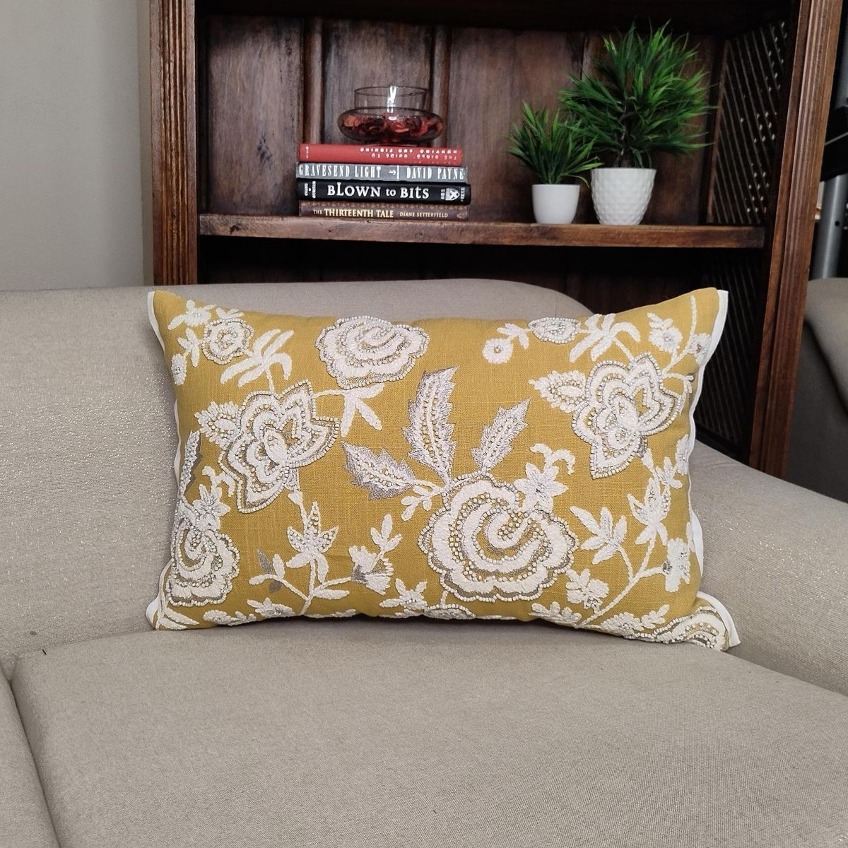 HOMY - Cojín hogar 30x50 cm mostaza