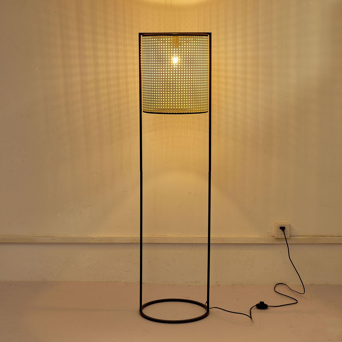 JUST HOME COLLECTION - Lámpara de Pie 2023087P Beige 38x150 cm