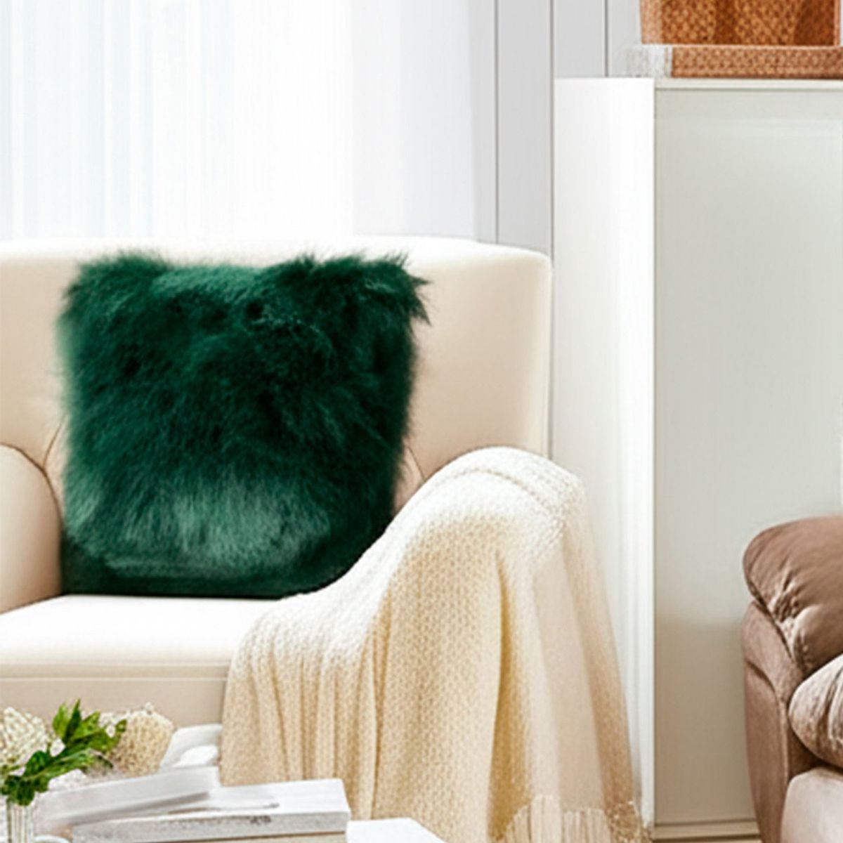 JUST HOME COLLECTION - Cojín Peludo 45x45 cm