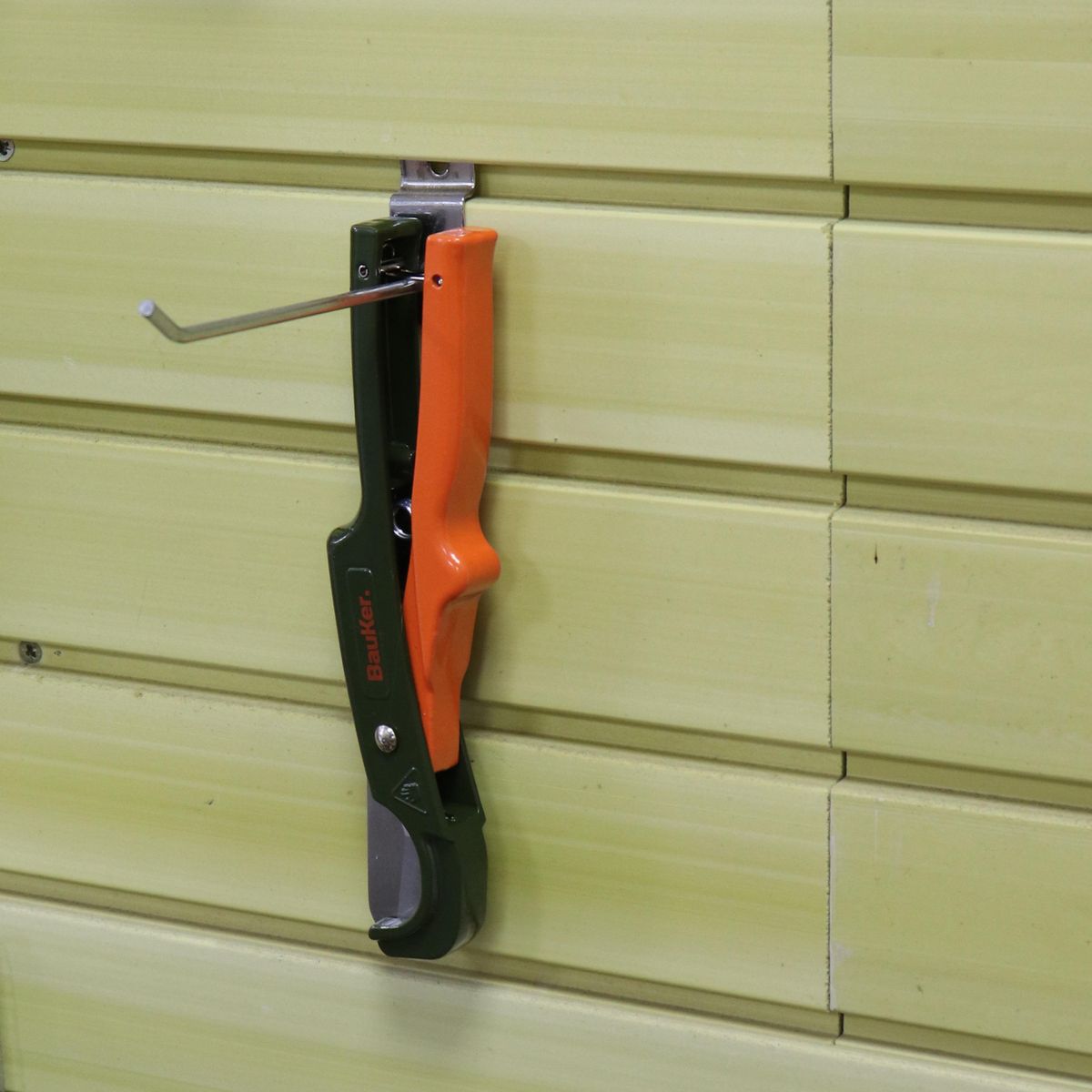 BAUKER - Tijera corte de manguera 38mm