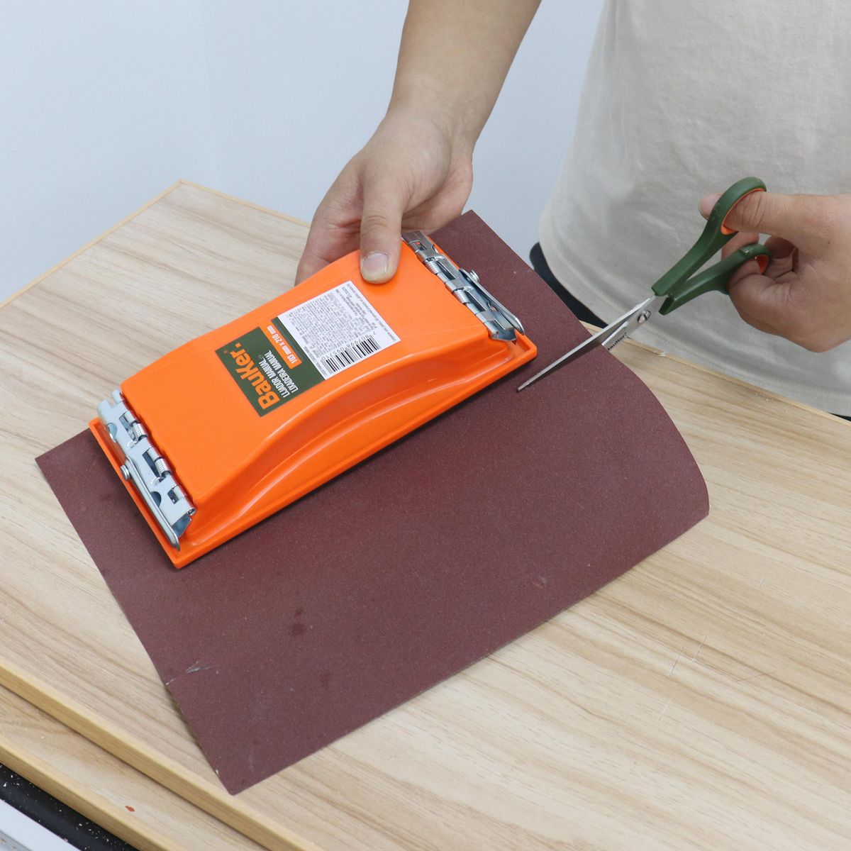 BAUKER - Tijera acero para papel 170 mm