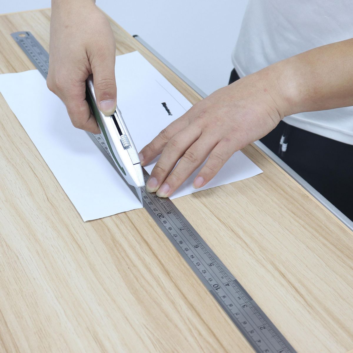 BAUKER - Cuchillo retractil con respuesto