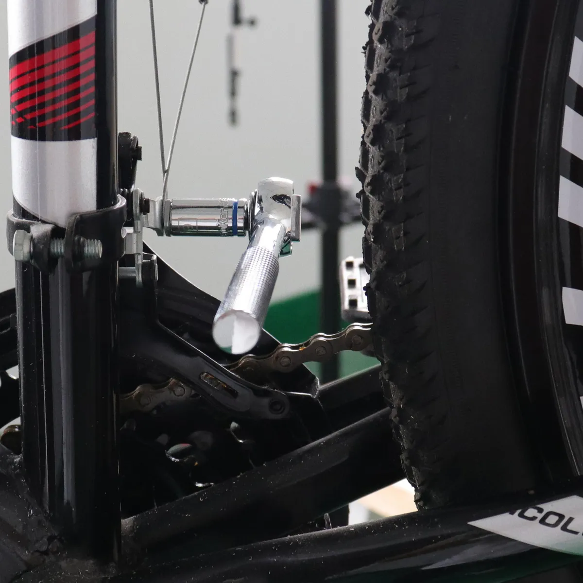 BAUKER - Set dados y chicarra 1/4 pulgadas 12 piezas