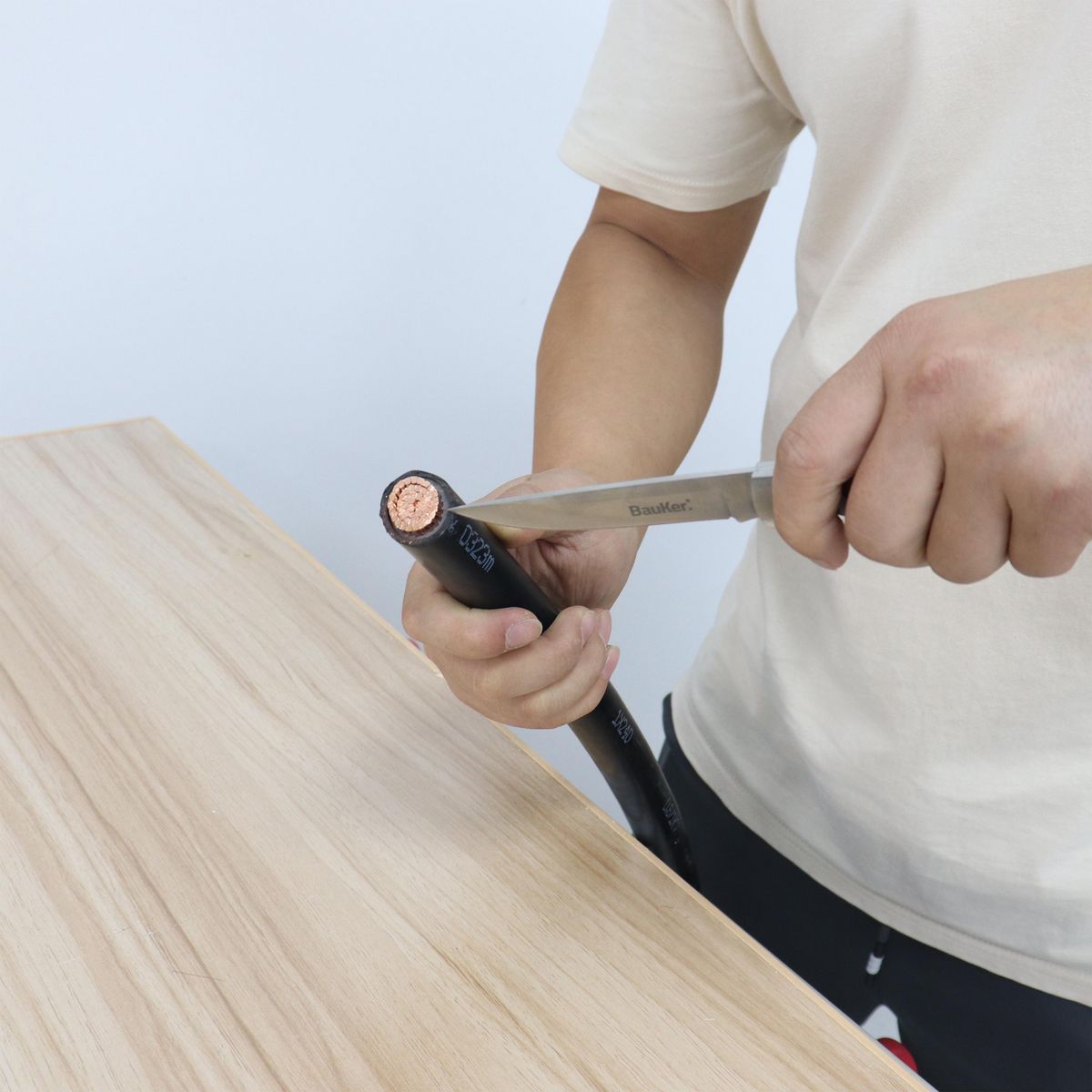 BAUKER - Cortaplumas k45253 cm redline