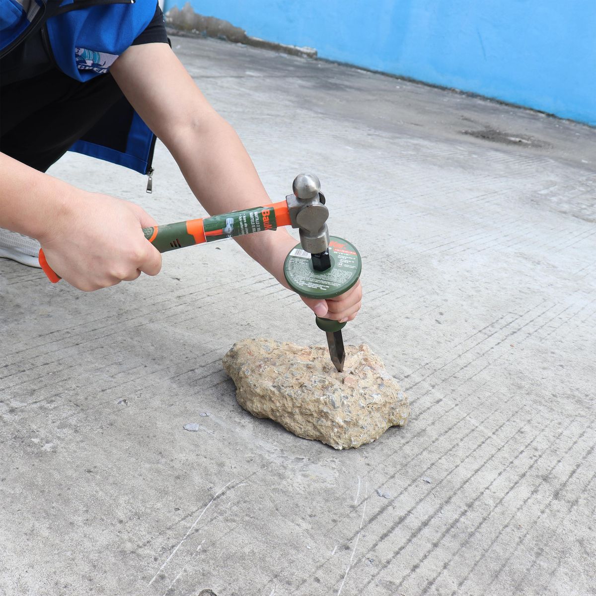 BAUKER - Cincel punta mango goma 10"