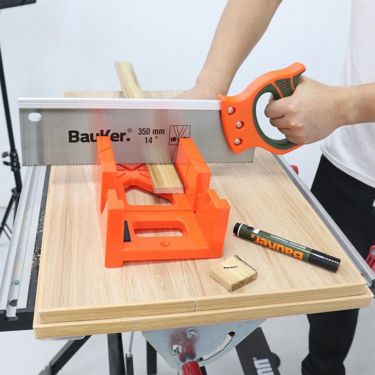 BAUKER - Serrucho costilla 14"