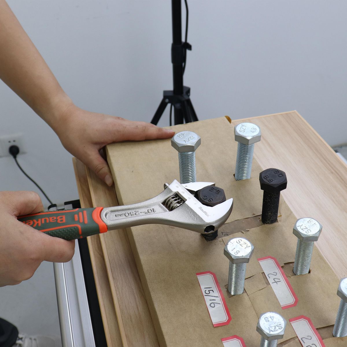 BAUKER - Llave Francesa/Ajustable 10" Acero