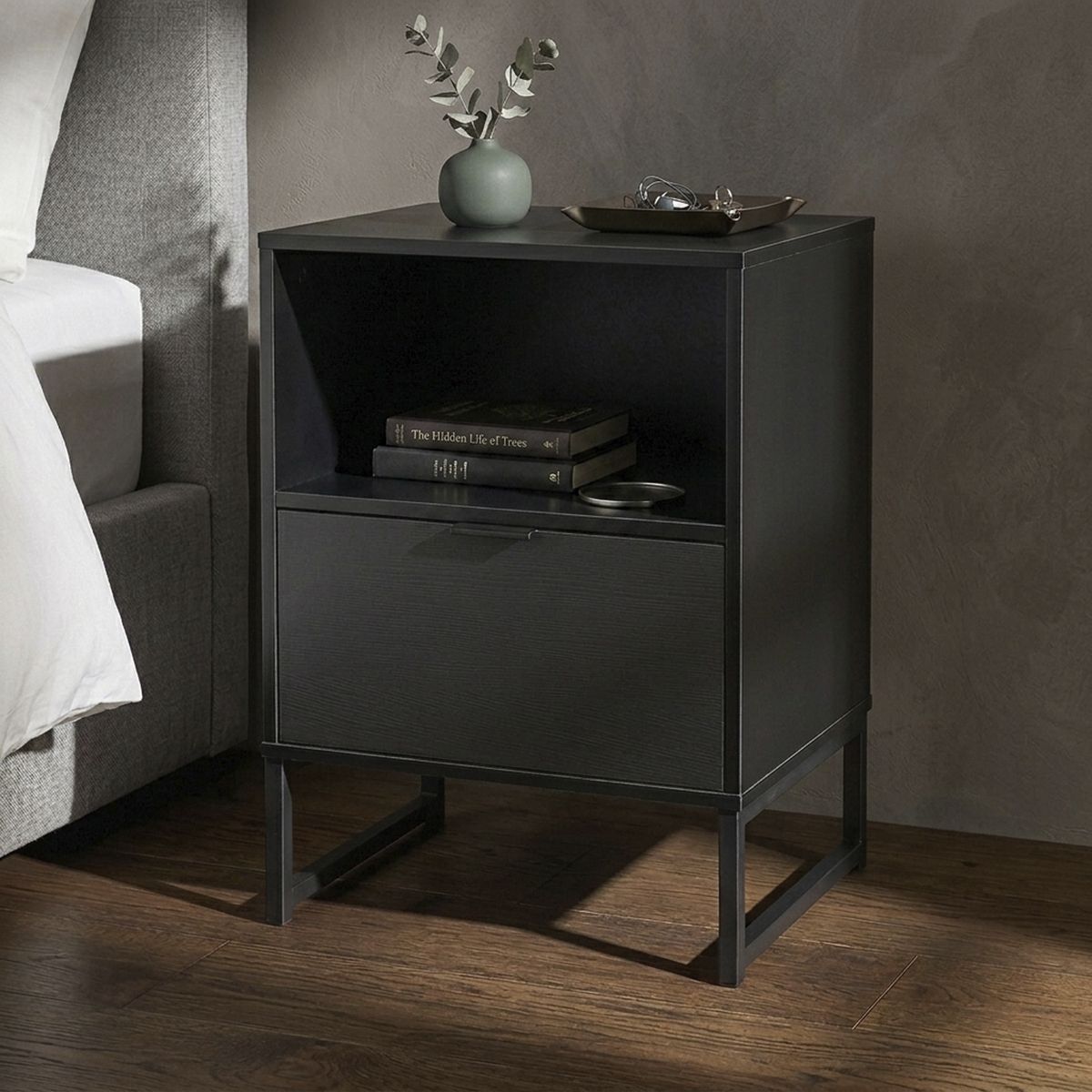 JUST HOME COLLECTION - Velador 1 Cajón(es) Francia 39.4x70.5x48.3 cm Negro