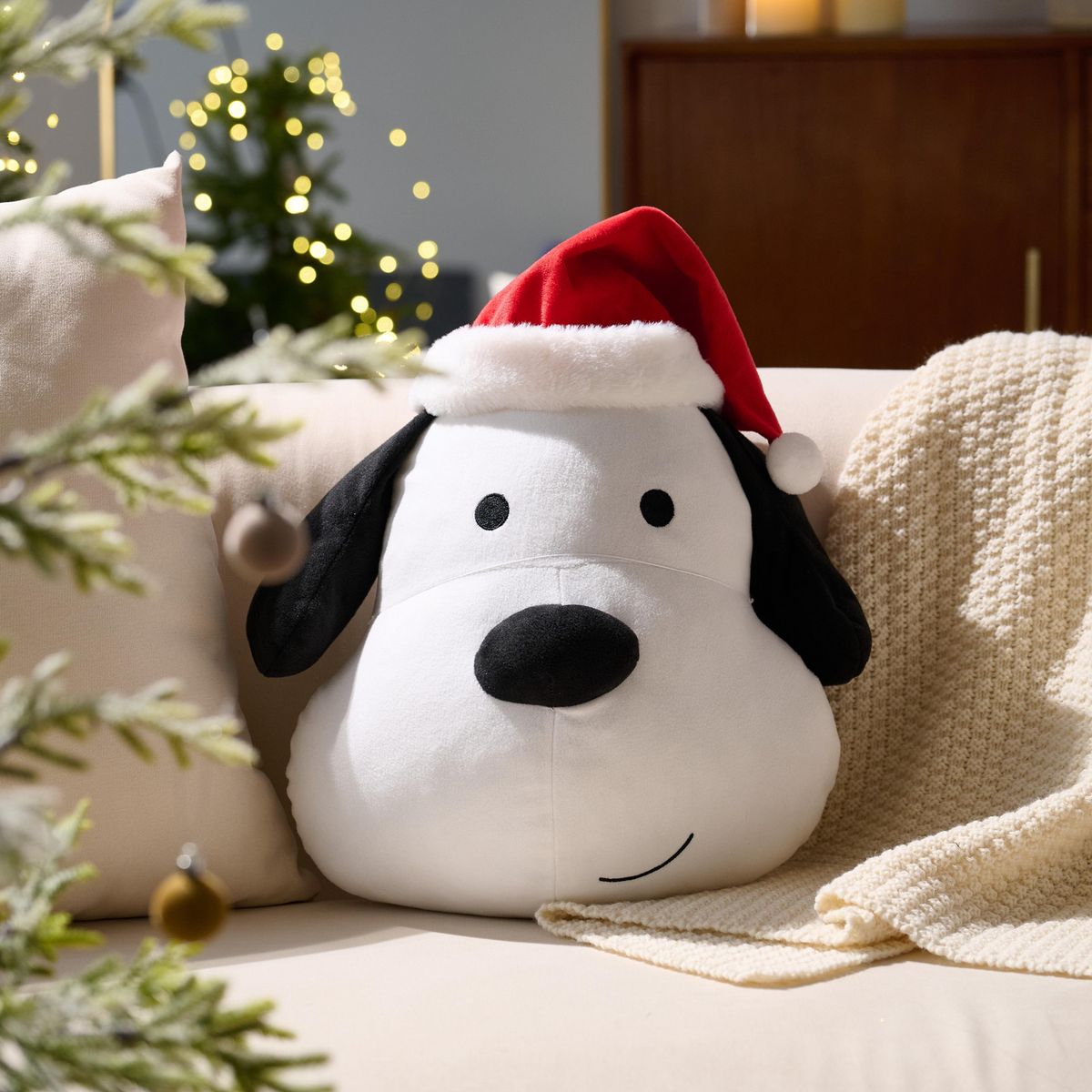 DEAR SANTA - Cojín perro gorro rojo 45 cm