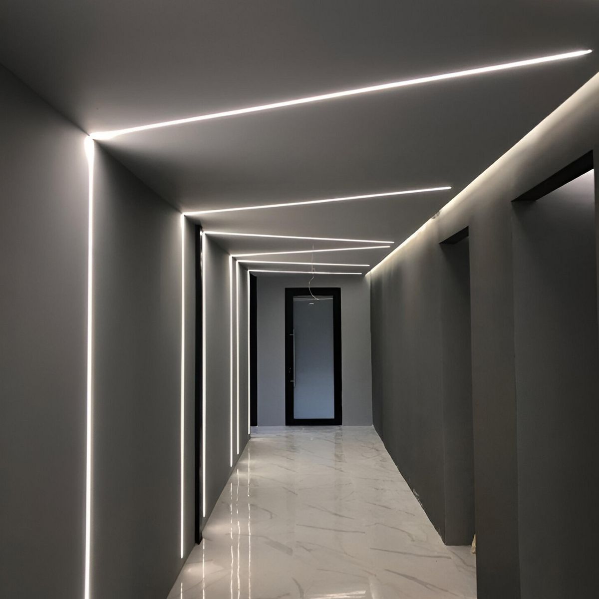 DAIRU - Perfil Aluminio Frosty Plateado 2m