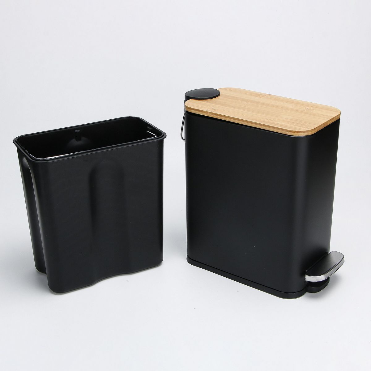 JUST HOME COLLECTION - Papelero 5 Litros Plástico Negro