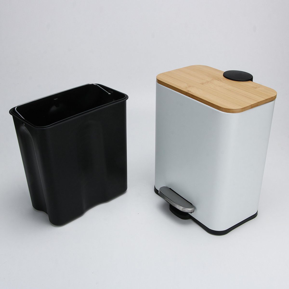 JUST HOME COLLECTION - Papelero 5 Litros Plástico Blanco