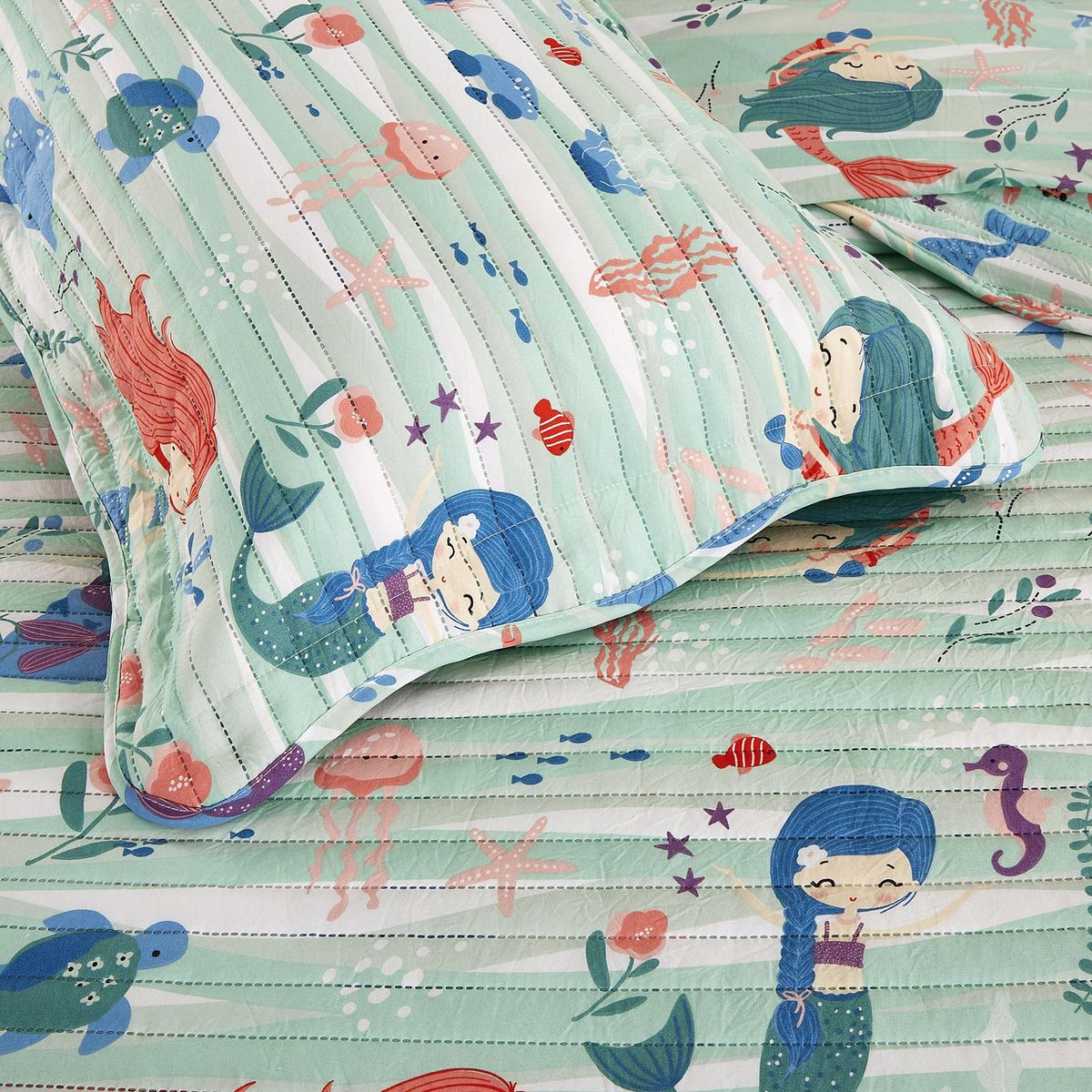 JUST HOME COLLECTION - Combo Quilt Cojín Sábana Niño 1,5 Plazas