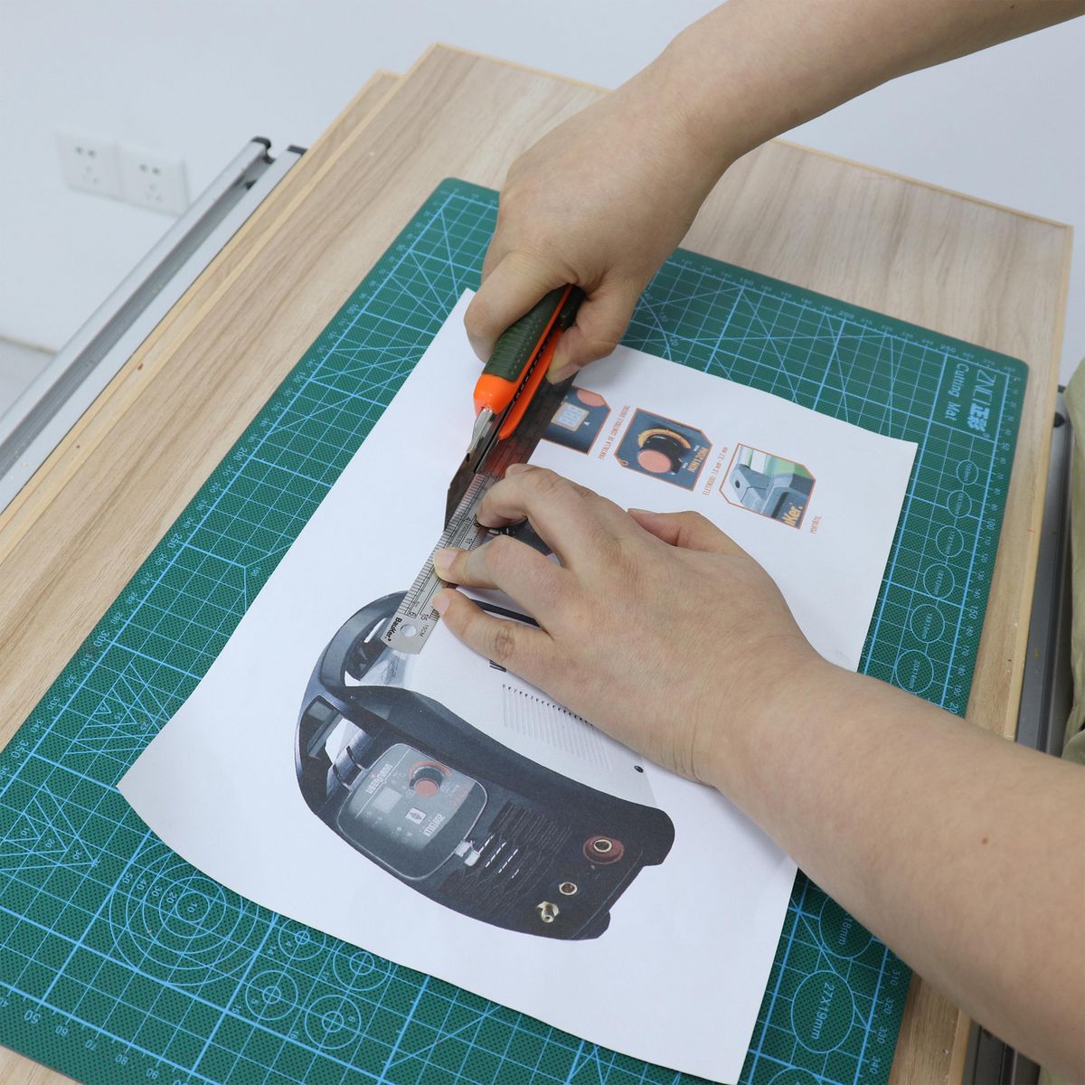 BAUKER - Kit Cuchillo y Tijera 4 Piezas