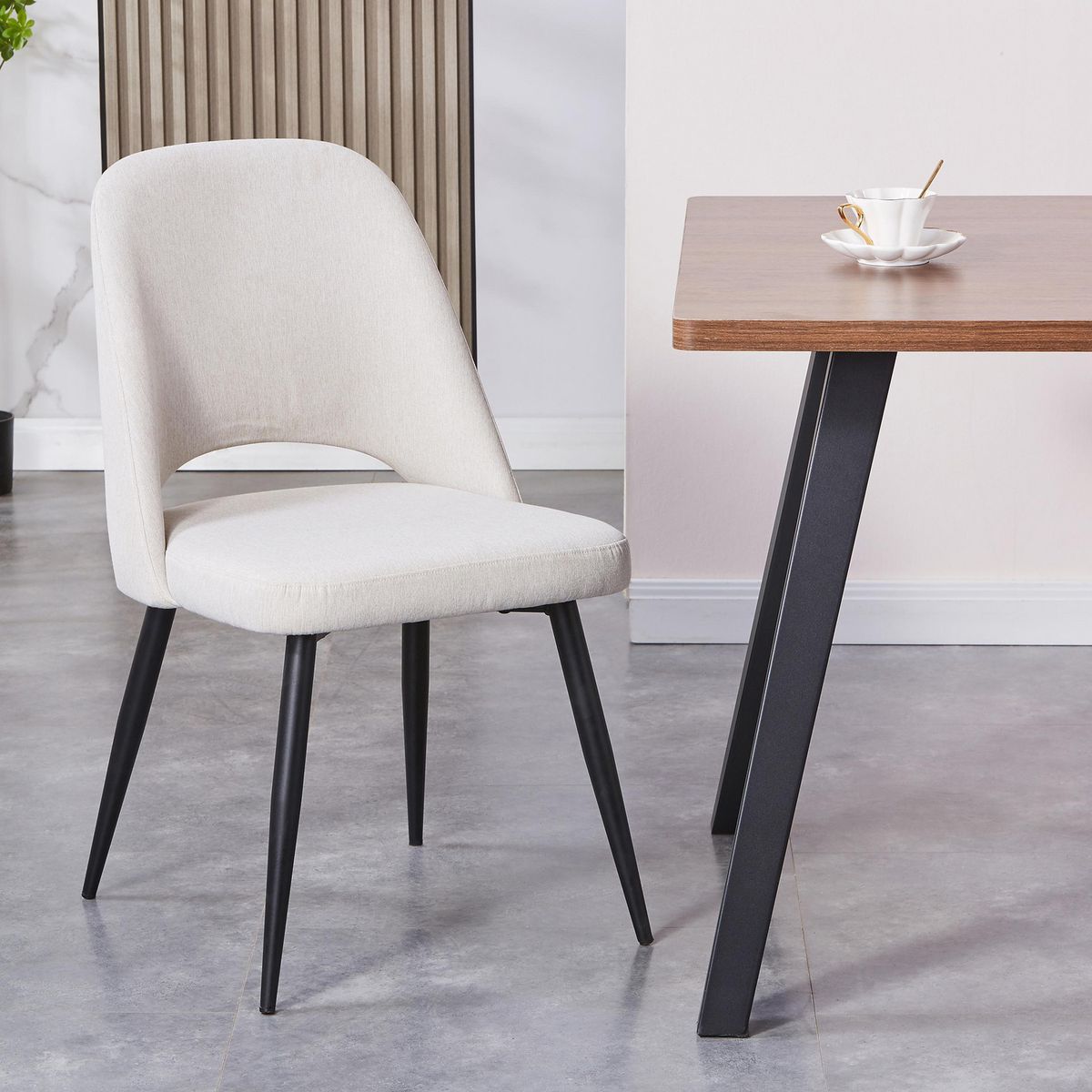 JUST HOME COLLECTION - Silla Omis Beige 82.5x60x48.5 cm