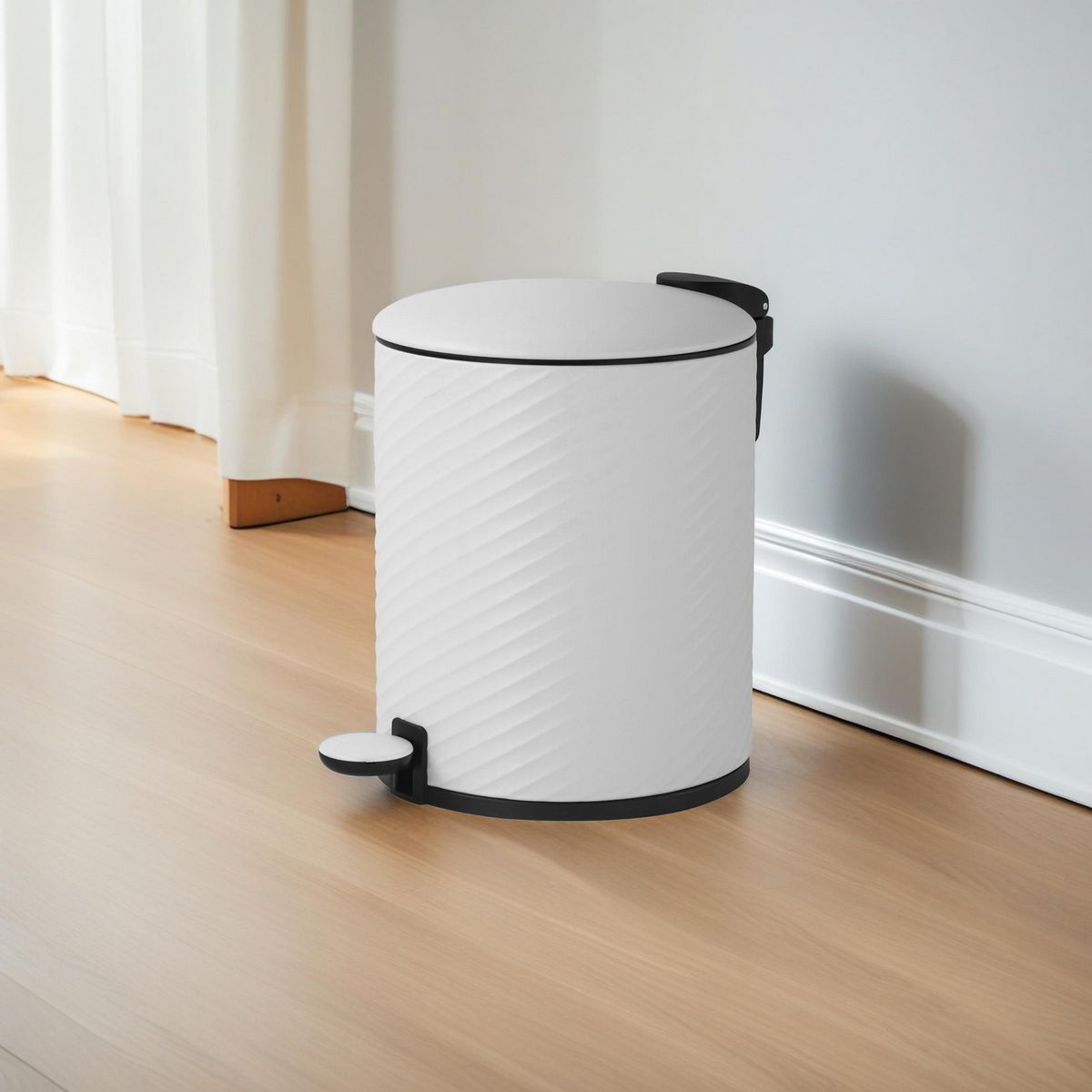 JUST HOME COLLECTION - Papelero 5 Litros Metal Blanco