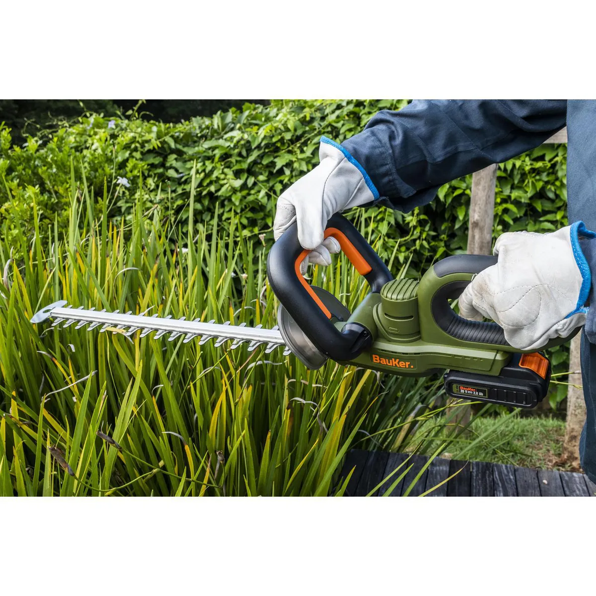 BAUKER - Cortasetos Inalámbrico 20 V sin Batería ni Cargador