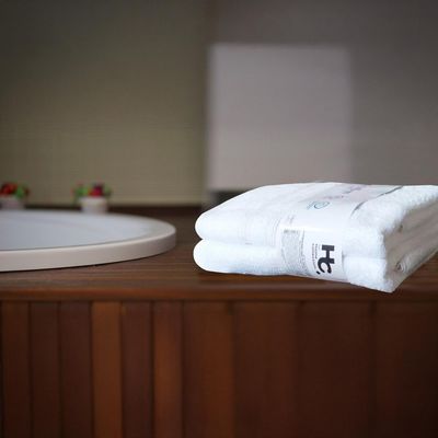 Imagen 2 del producto Set 2 Toallas Cuerpo 500 gr 70x140 cm Blanco