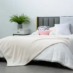 JUST HOME COLLECTION - Manta Jacquard Sherpa Especial Ivory