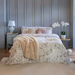 JUST HOME COLLECTION - Manta Clasic Especial Rosa