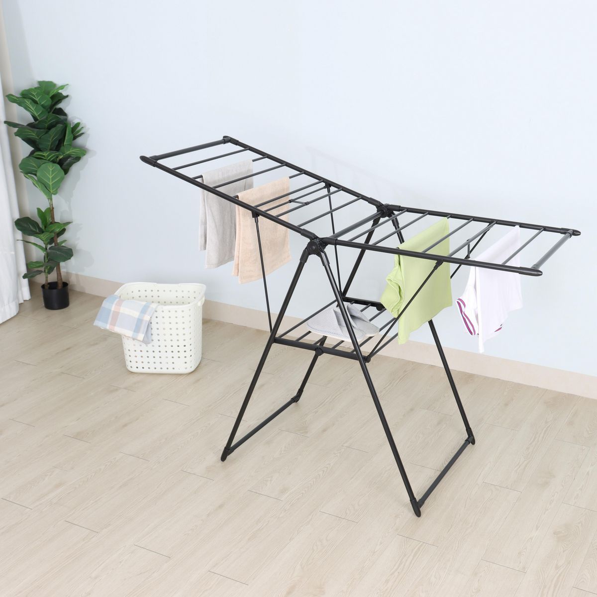 KLEINE WOLKE - Tendedero con Bandeja Plegable Acero 61,5x156,5x97 cm Negro