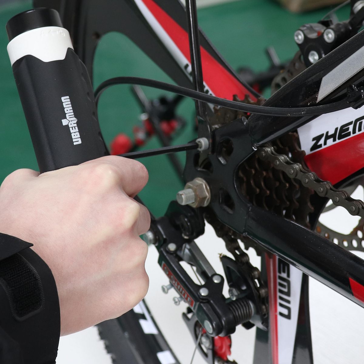 UBERMANN - Set de 12 llaves