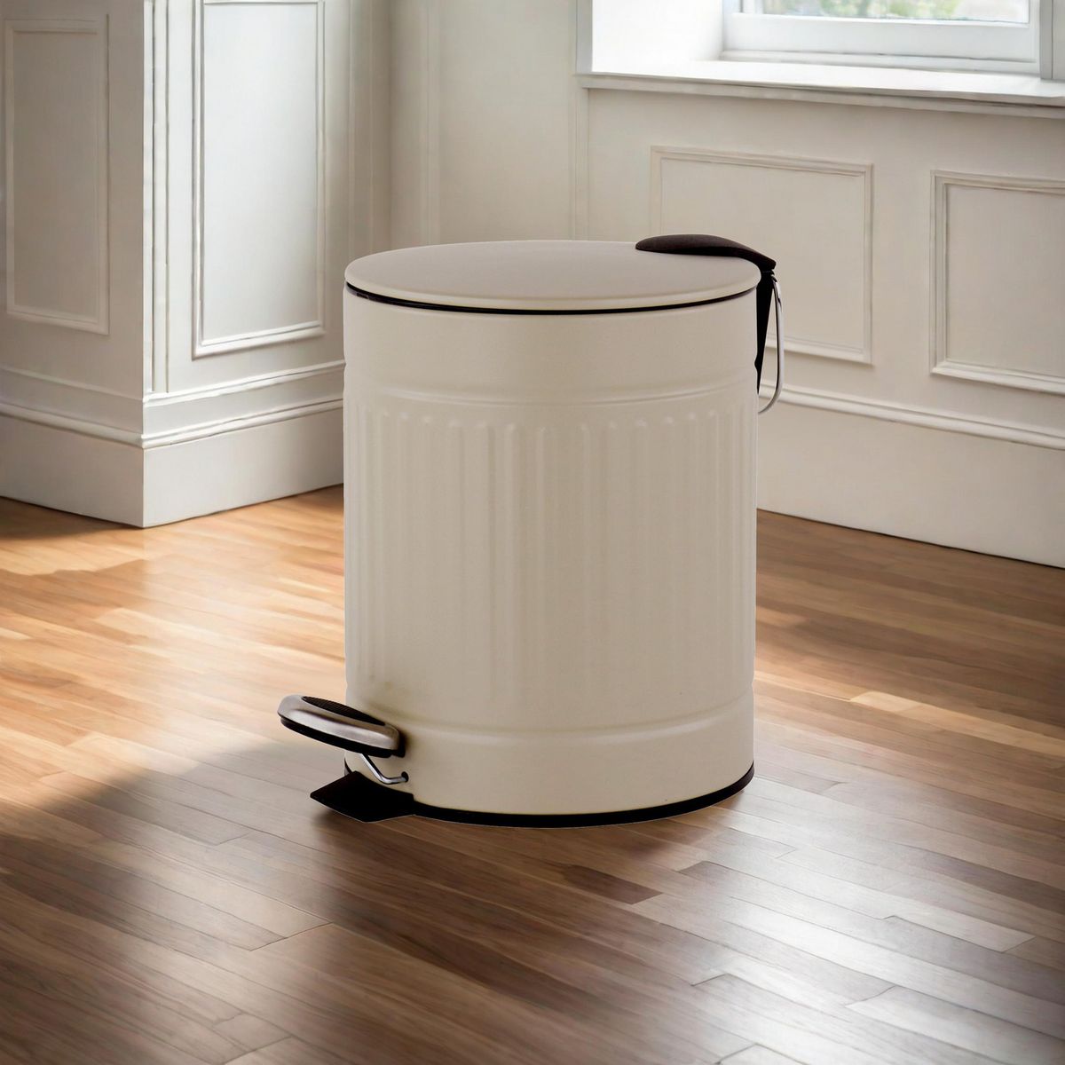 JUST HOME COLLECTION - Papelero 5 Litros Plástico Negro