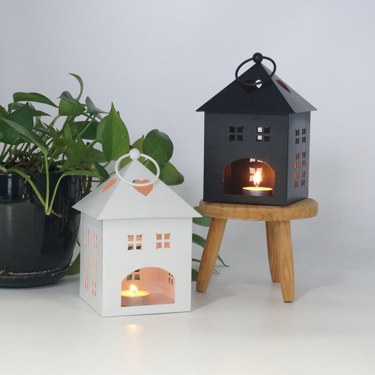 JUST HOME COLLECTION - Farol metal Negro Blanco 19x12.5 cm