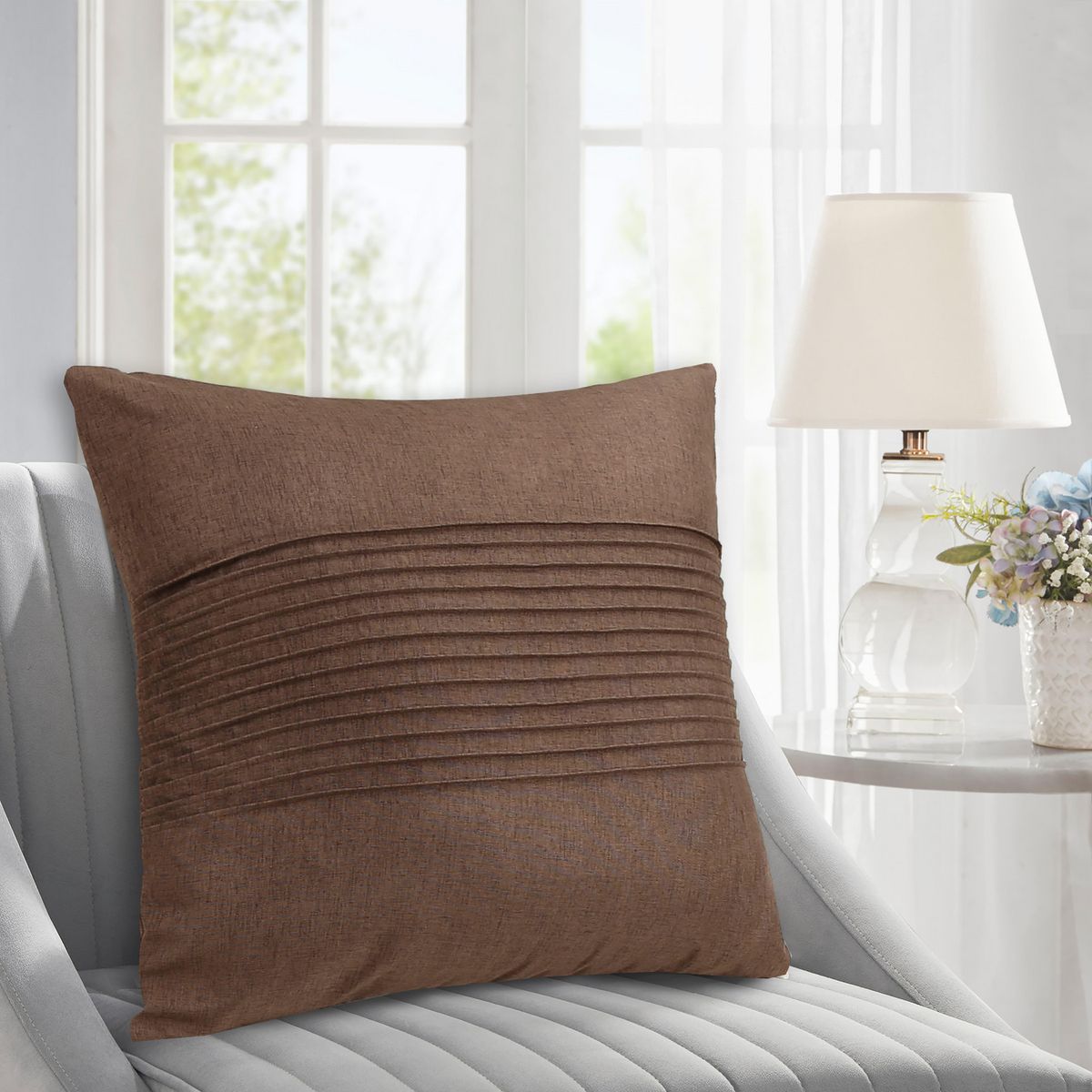 JUST HOME COLLECTION - Cojín Decorativo Café Textura 45x45