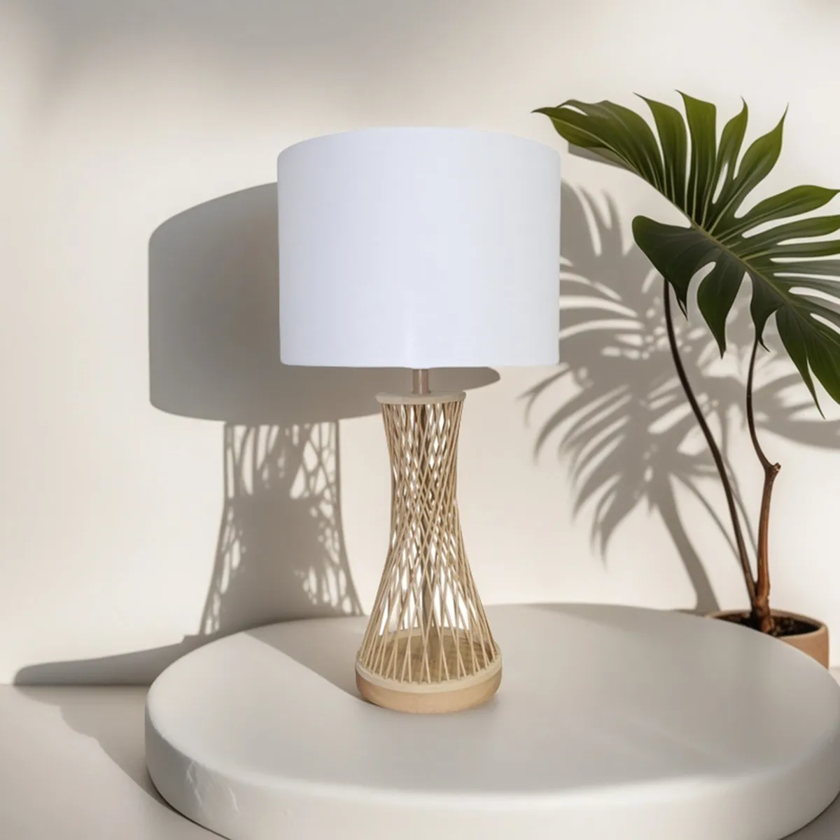 JUST HOME COLLECTION - Lámpara mesa HOLBAEK Blanco 25x48 cm