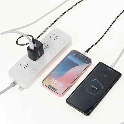 Imagen 2 del producto Cargador USB y Tipo C 20W + cable