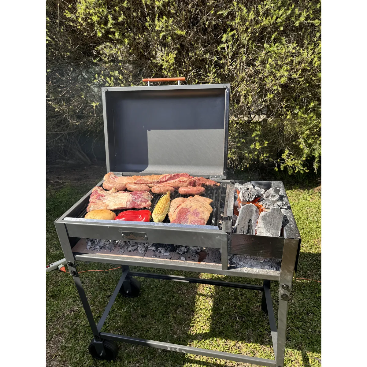 TROMEN - Parrilla a Carbón Chulengo Acero Carbono