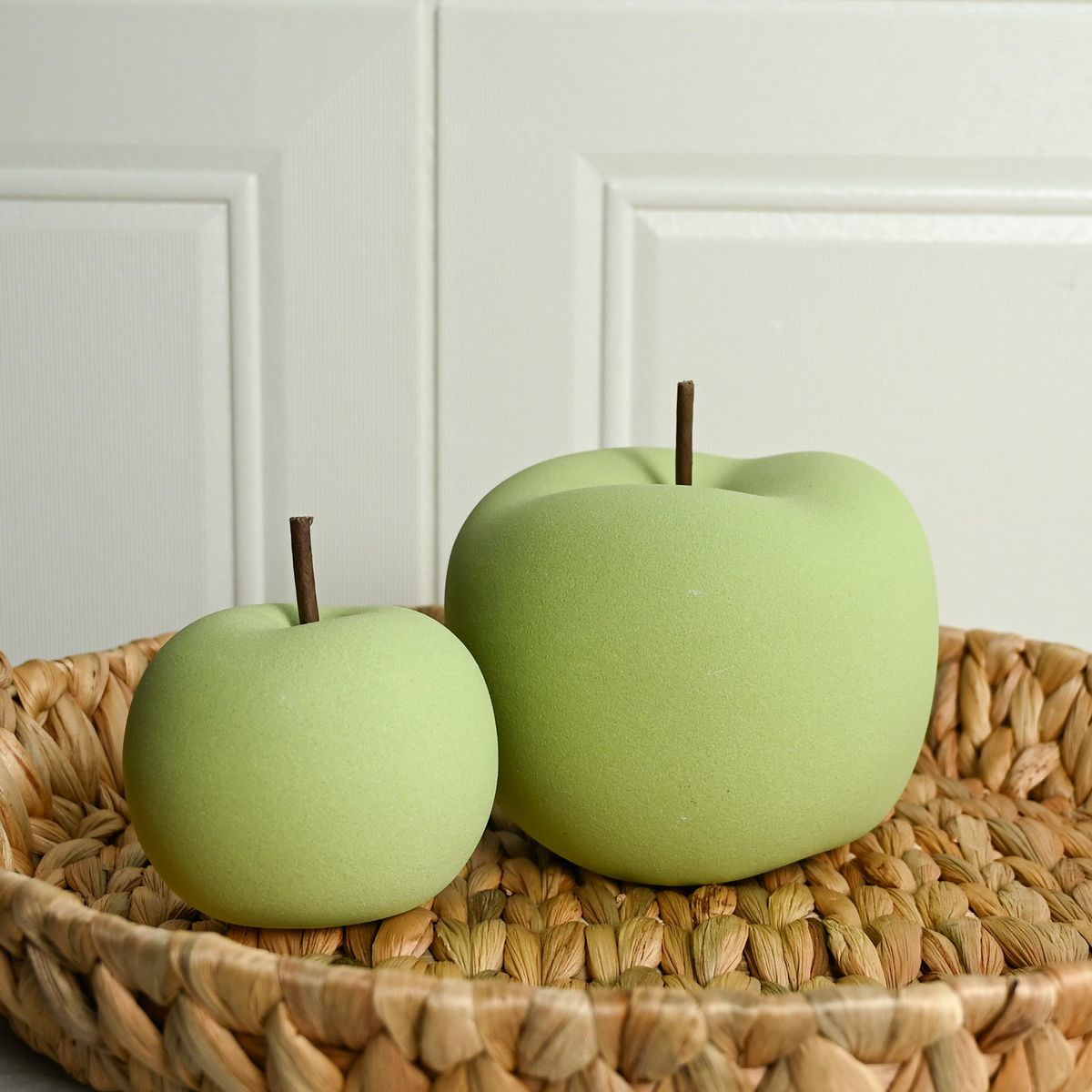 JUST HOME COLLECTION - Figura cerámica manzana Verde 7x8.5 cm