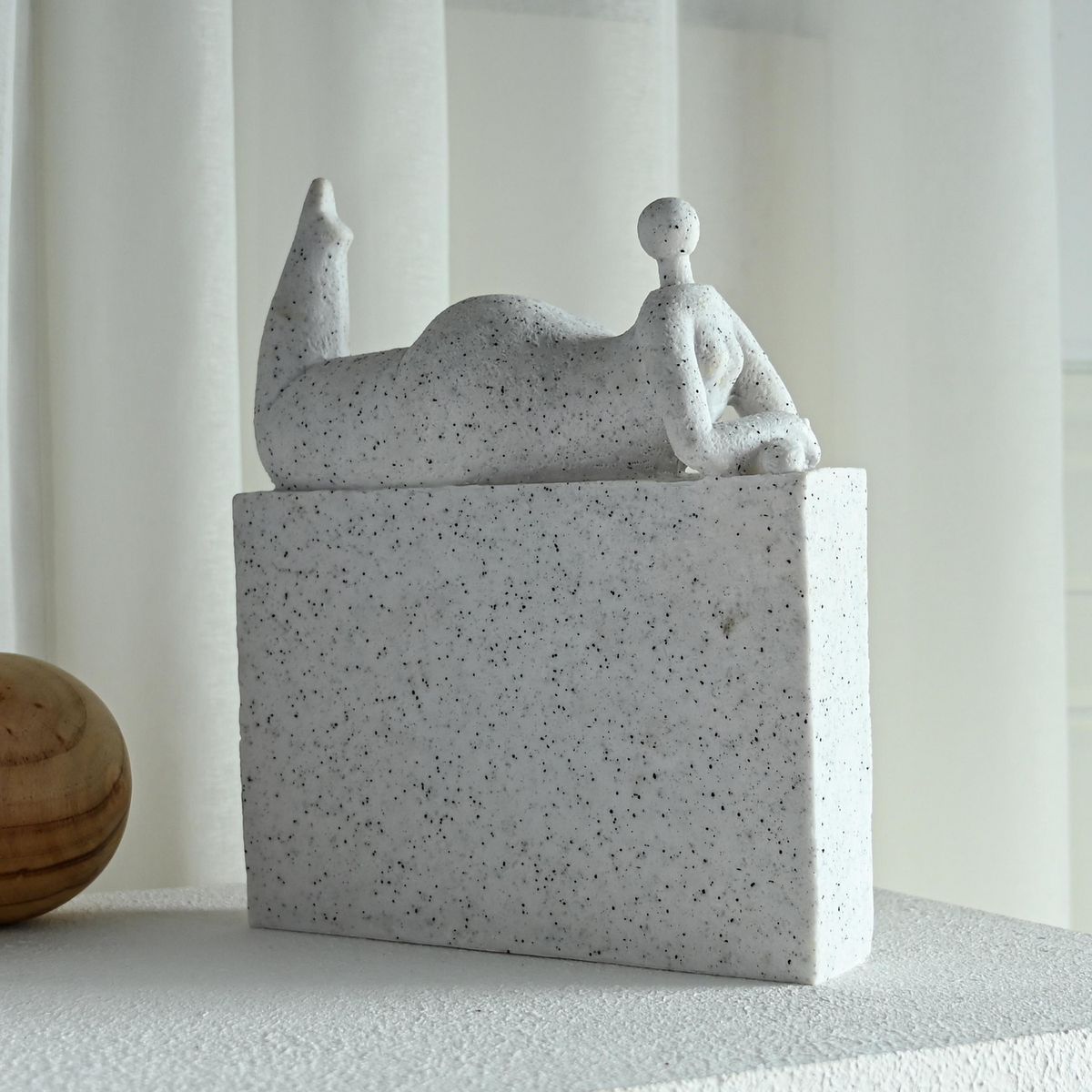 JUST HOME COLLECTION - Figura resina Blanco 27x11.5 cm