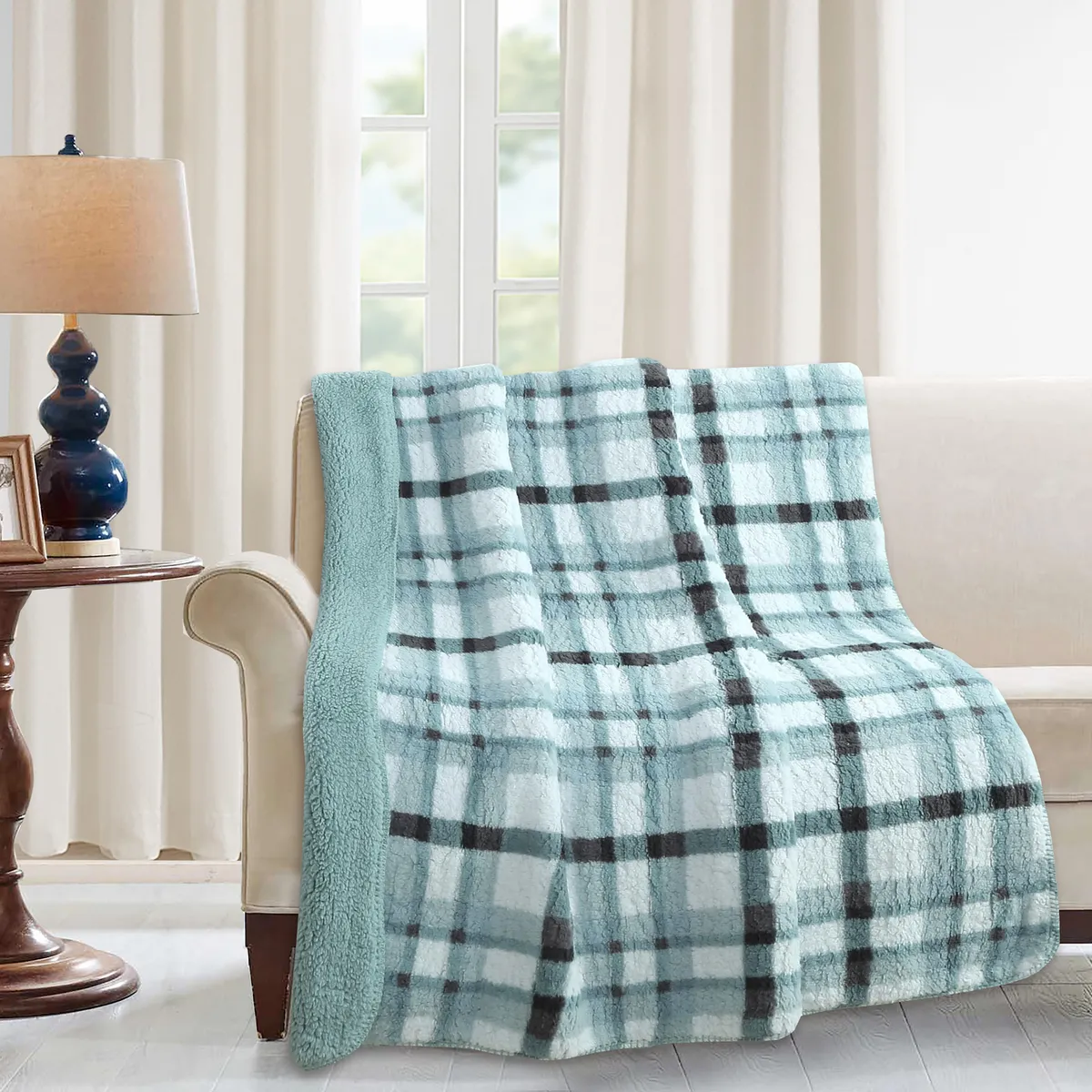 JUST HOME COLLECTION - Manta Sherpa Chiporro Roll 125X150 Cuadrillé