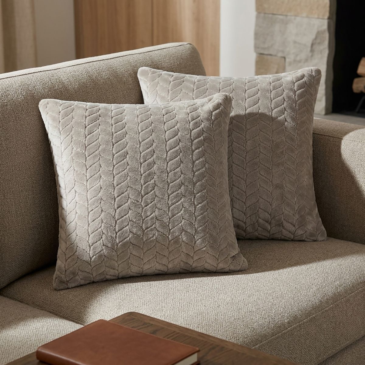 Set 2 Cojines Decorativos Suave 40x40cm, marca JUST HOME COLLECTION - Foto Principal