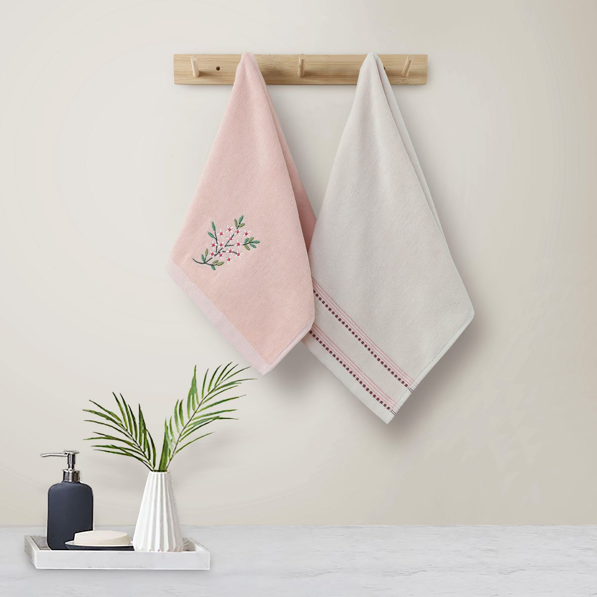 JUST HOME COLLECTION - Set 2 Toalla Visita Blanca Rosada