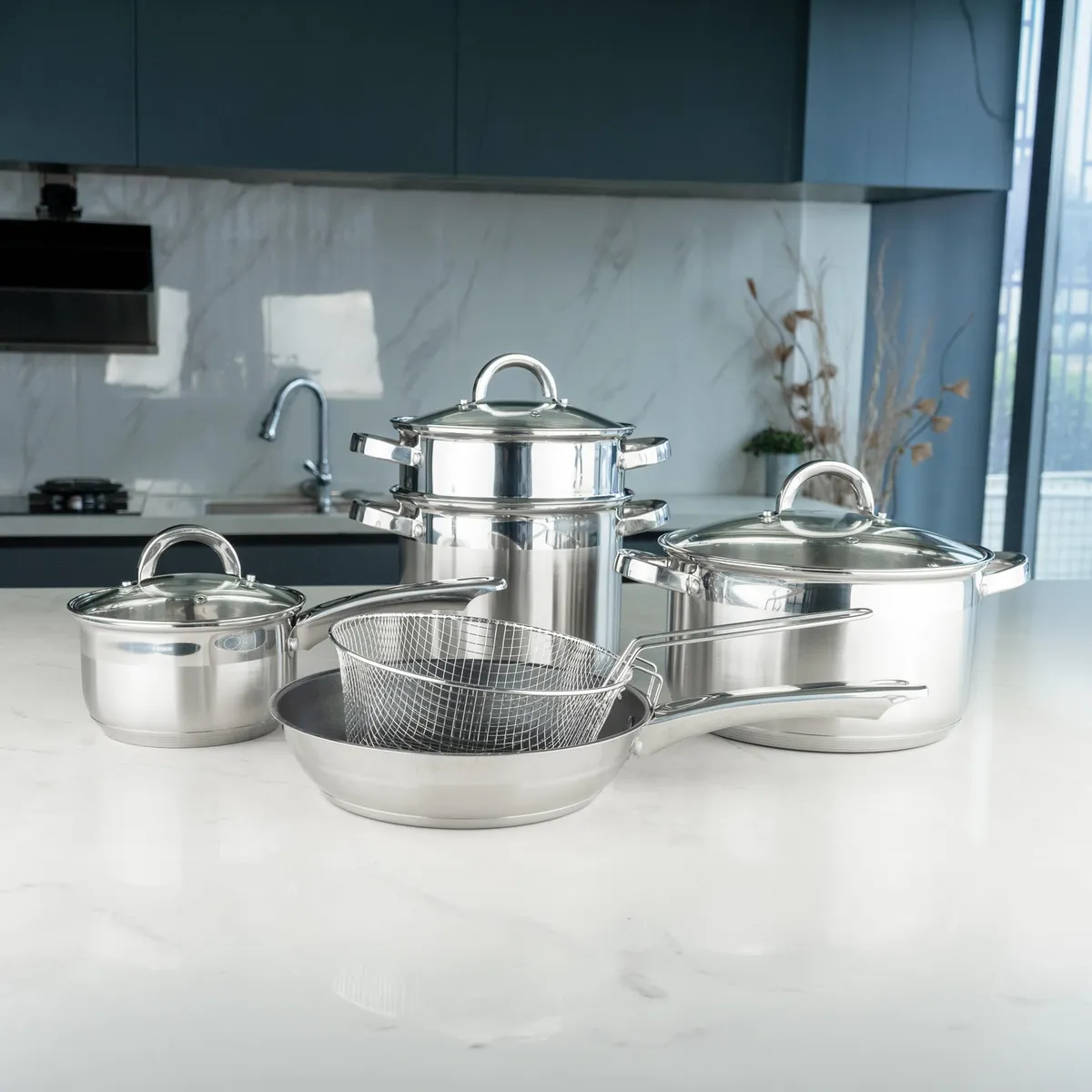 Batería de Cocina Acero Inoxidable 4 Ollas + 1 Sarten + 1 Rejilla, marca JUST HOME COLLECTION - Foto 2