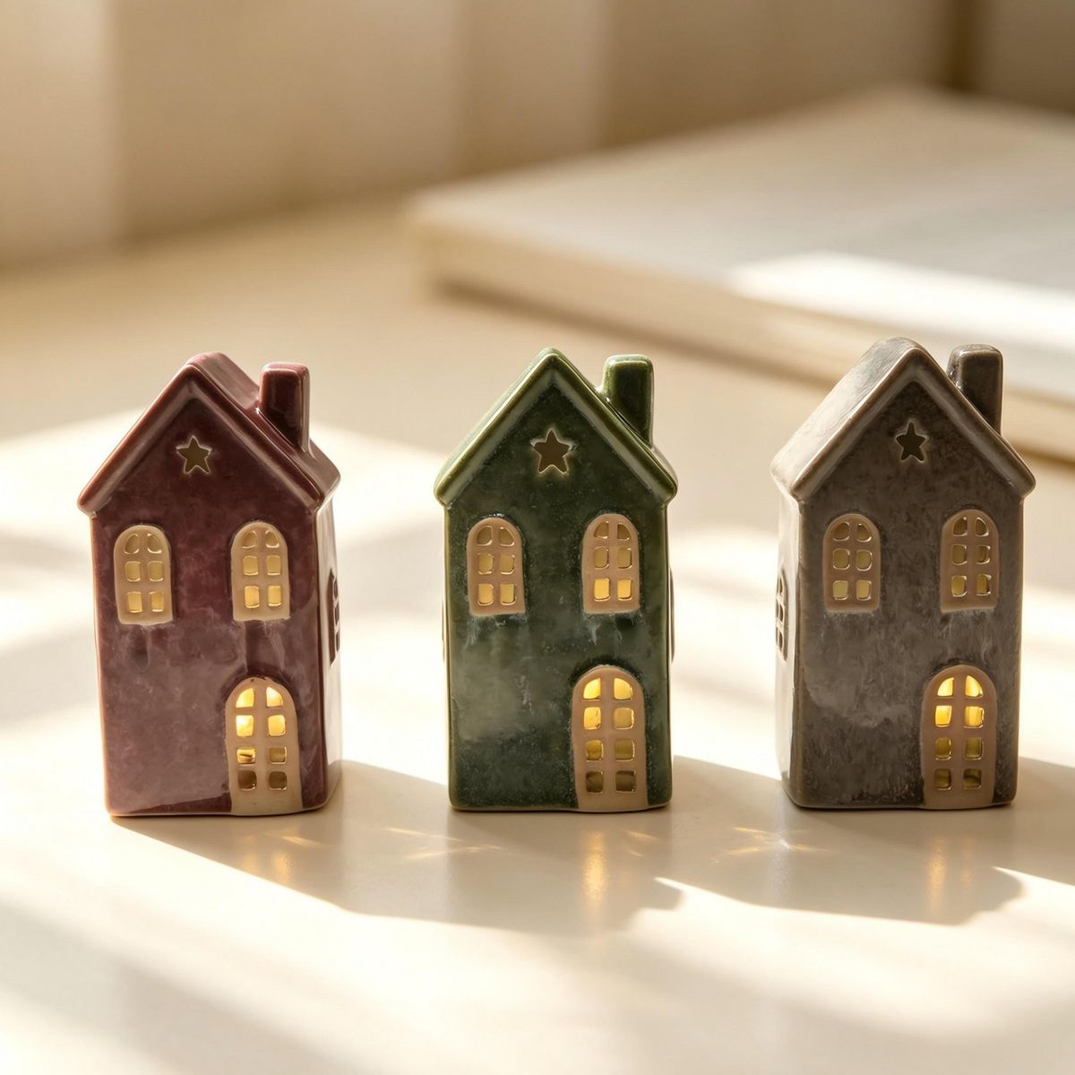JUST HOME COLLECTION - CASITA DECORATIVA DE CERÁMICA 18 CM