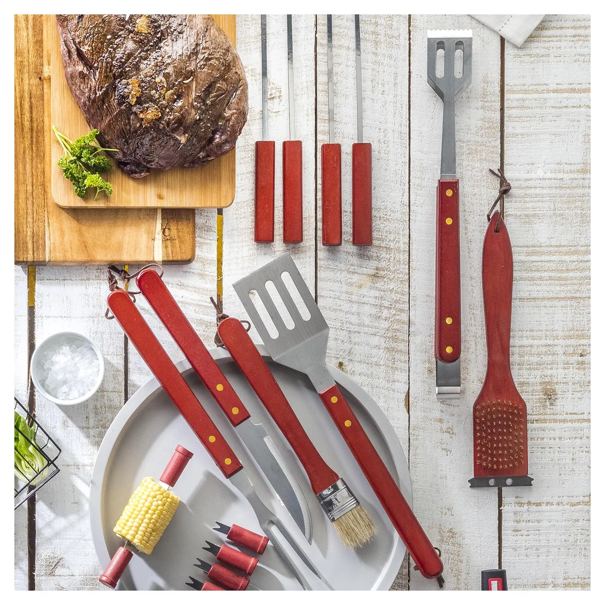 MR BEEF - Kit de herramientas para asado 18 piezas con maleta